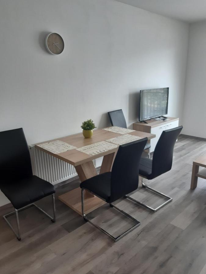 Apartman Karolina Poděbrady Екстериор снимка